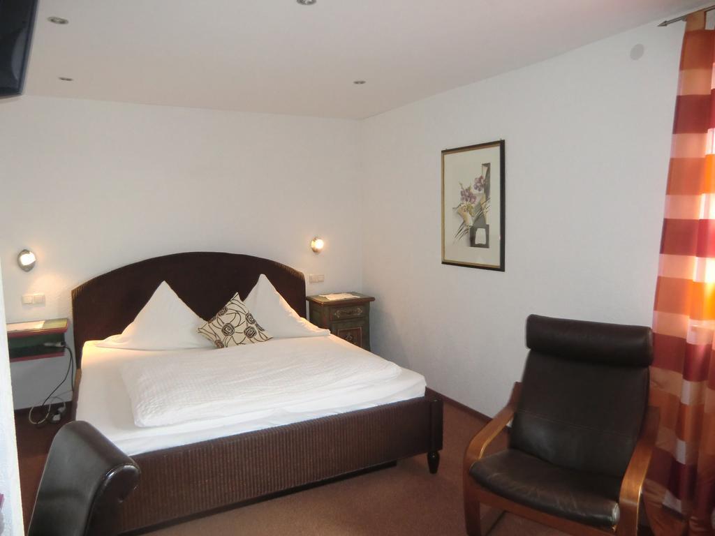 וואלדסאסן Hotel Zrenners Garni חדר תמונה